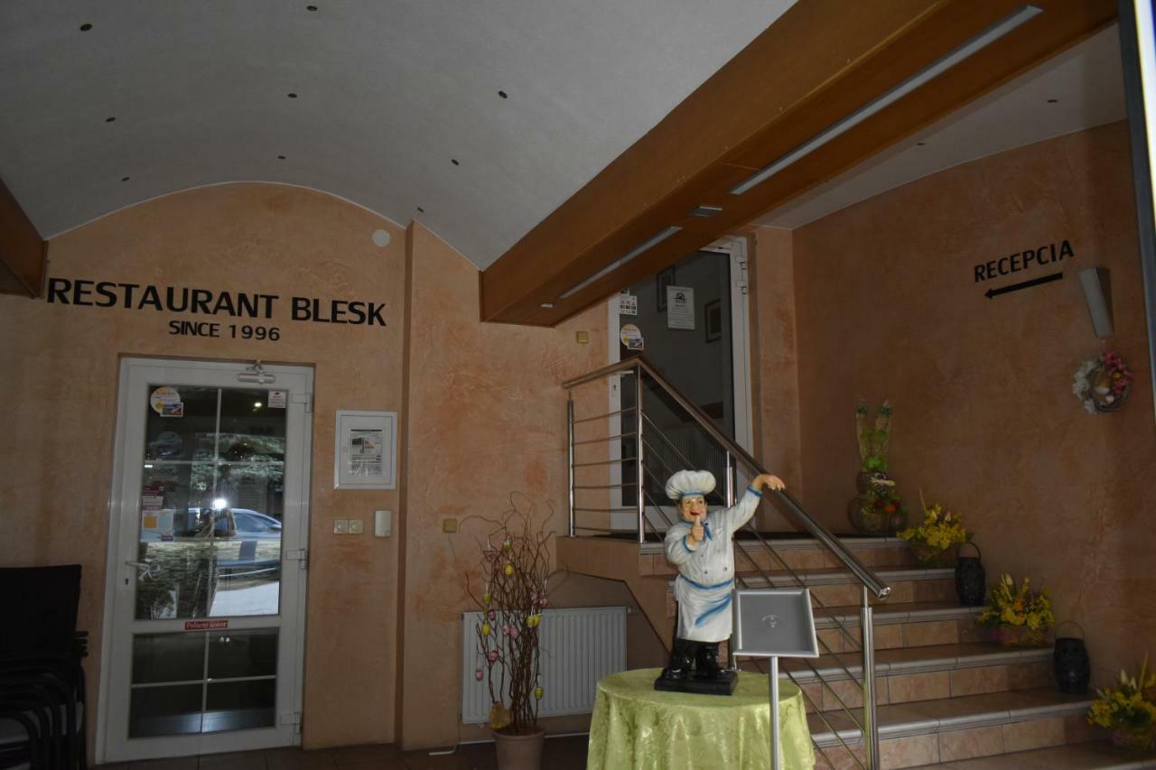 Penzion Blesk Ruzomberok Ngoại thất bức ảnh